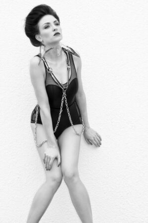 Photo: Jens Koenig, Schmuck & Accessoires: Perlensäue, H&M: Anja Kieselbach, Model: Victoria Vi