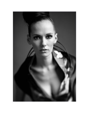 Photo: DONG-HA CHOE | PHOTOGRAPHY | Fashion: Yvonne Ziemens | Models: @Izaio | H&M: Anja Kieselbach