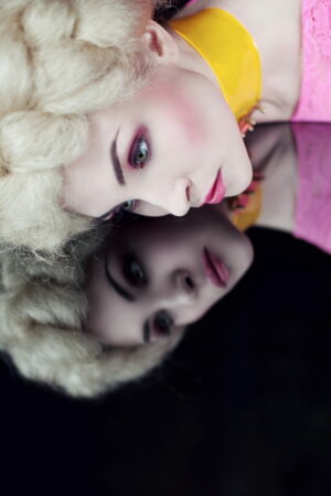 Foto : Caroline-Zenker-Photography, Schmuck & Accessoires : Perlensäue, H&M : Anja Kieselbach, Model : Victoria Vi